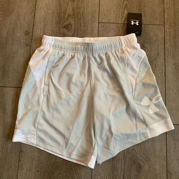 Under armour baseline 6” shorts with drawstring and pockets - Picture 1 of 3